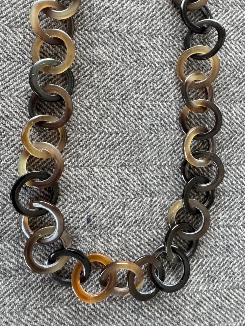 NWT, NATURAL, BUFFALO HORN LINKED CIRCLE NECKLACE